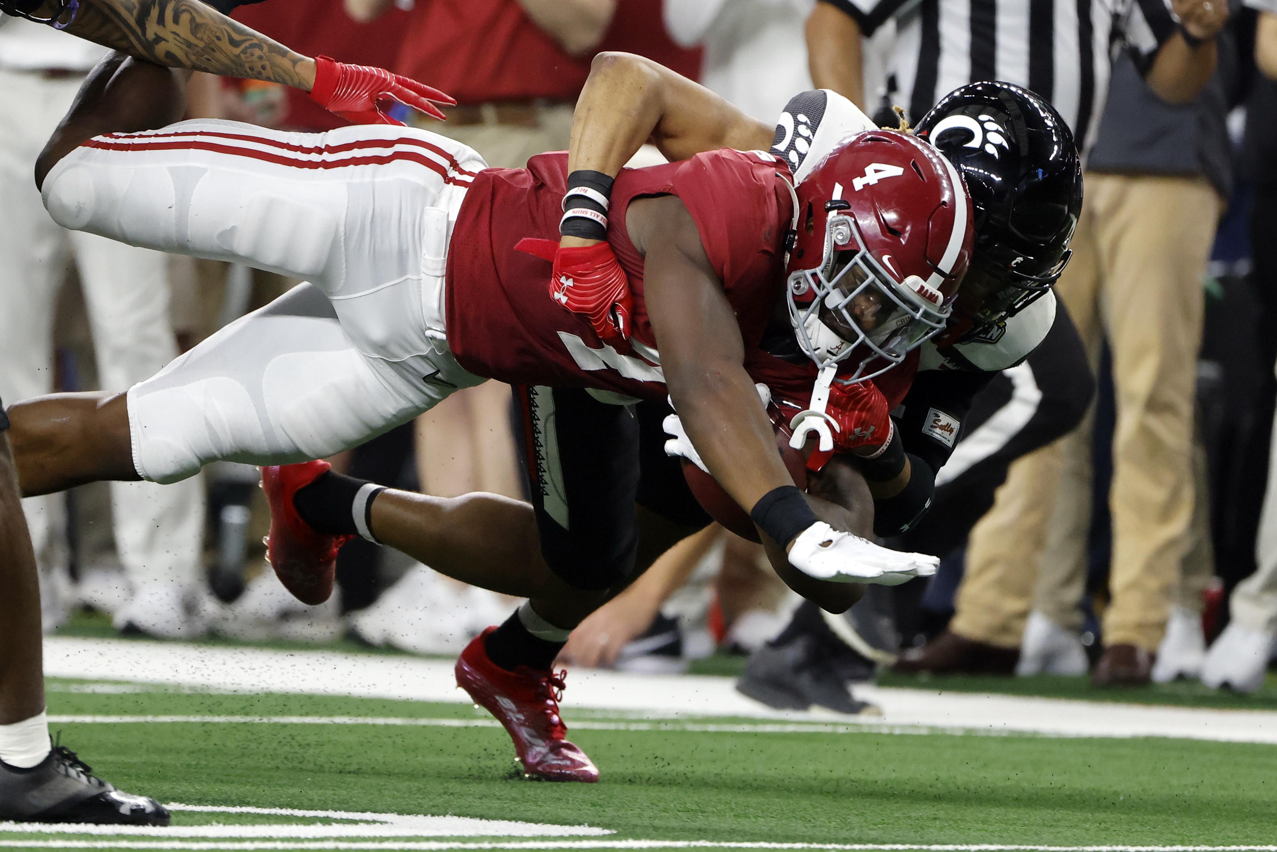 Ahmad 'Sauce' Gardner misses Peach Bowl for Bearcats with back issue