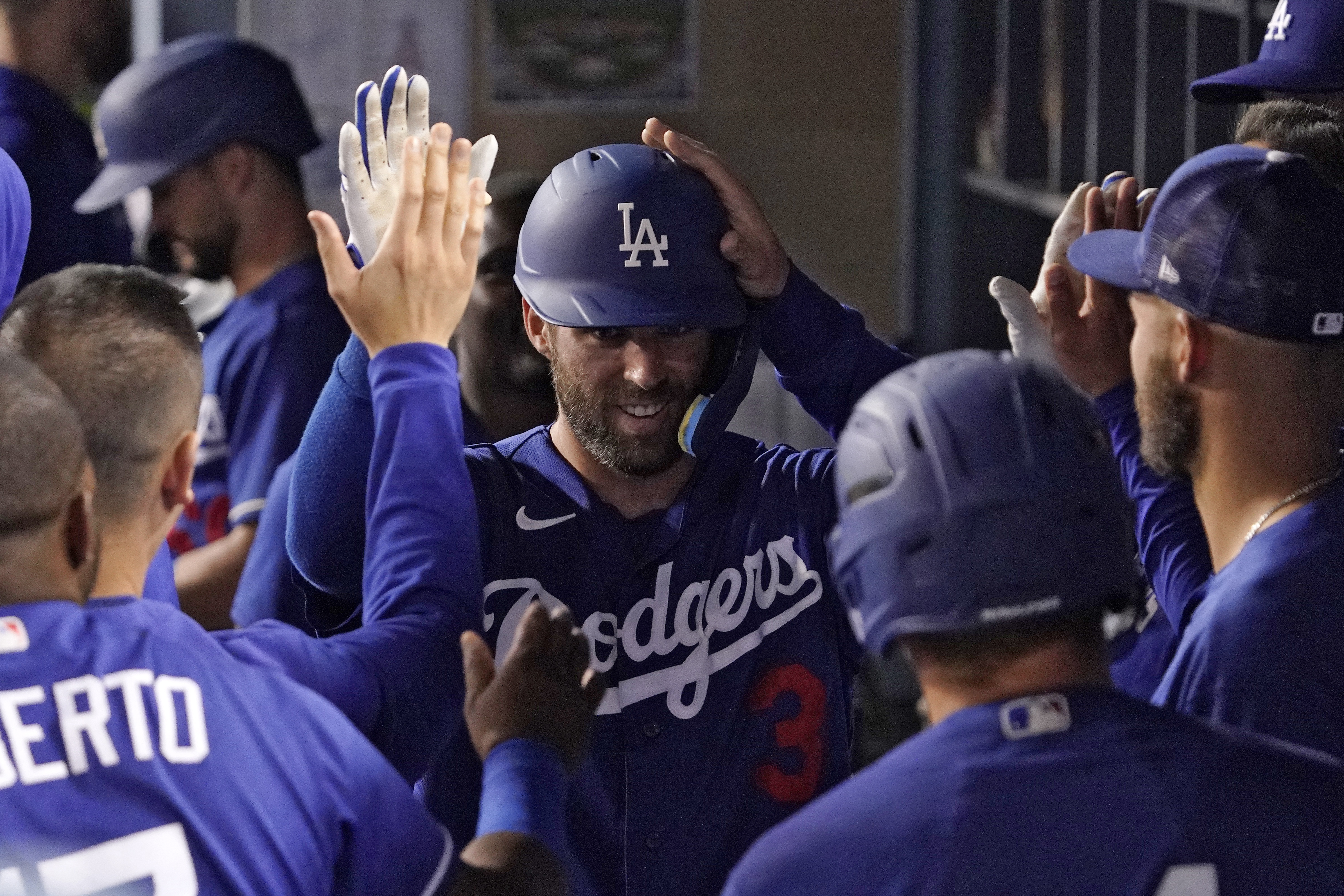 Dodgers favored to win 2022 World 