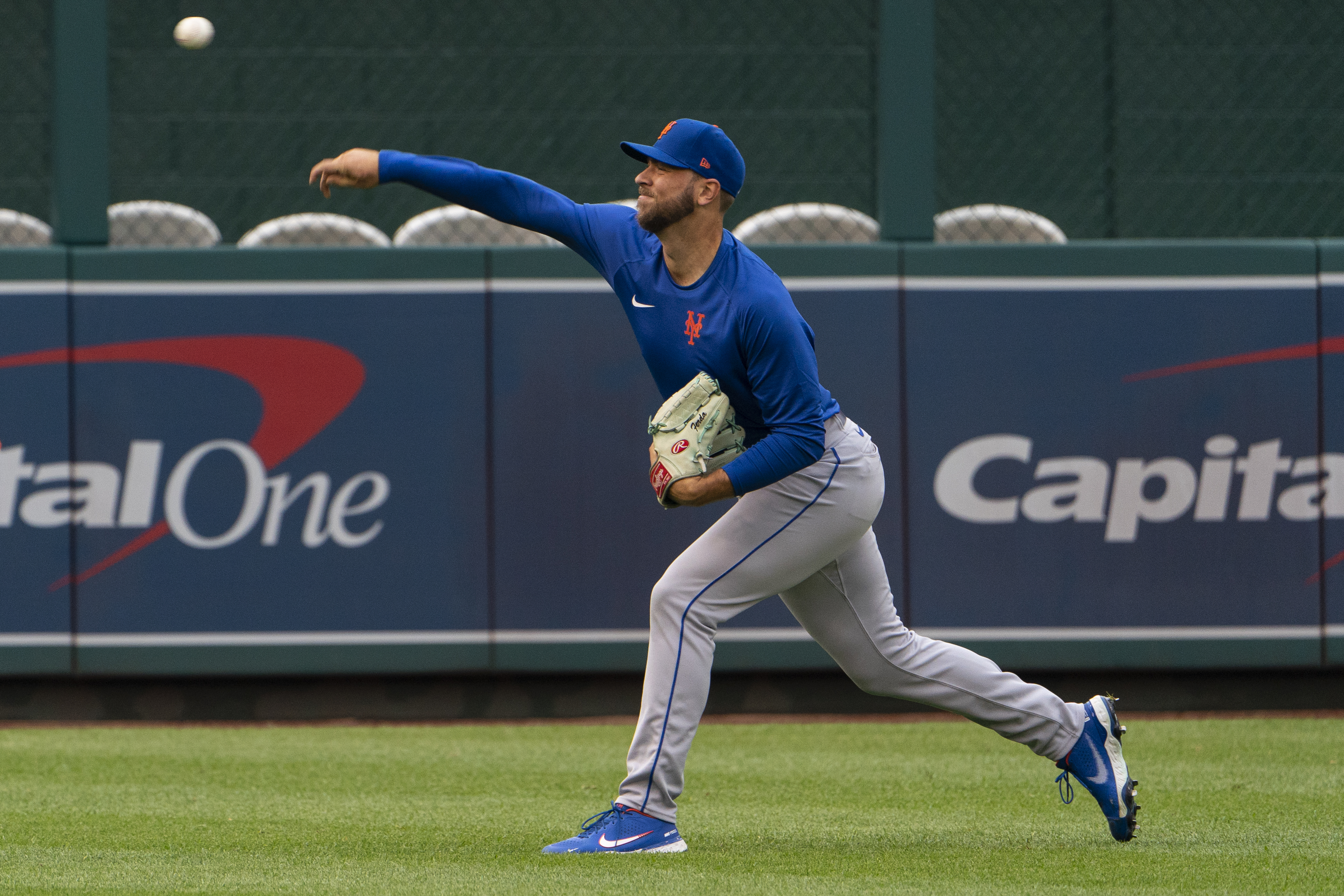 Mets sign RHP John Curtiss, select OF Travis Jankowski