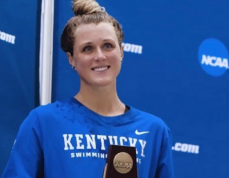 Kentucky Wildcats - Kentucky Swimming and Diving's Riley Gaines Barker is  Kentucky's candidate for 2022 NCAA Woman of the Year!!! #NCAAWOTY 🥳👑💪