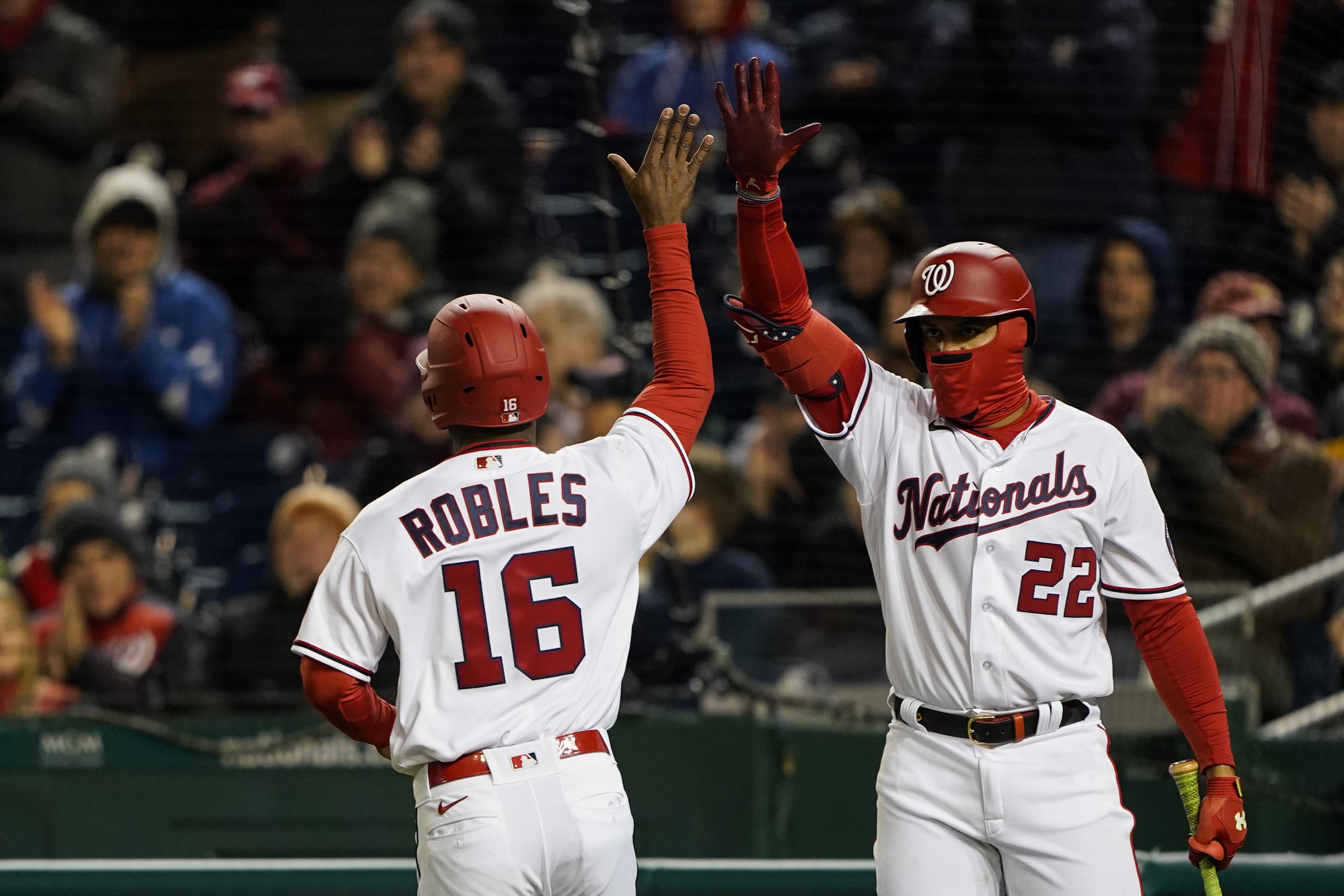 Turner powers Dodgers to doubleheader sweep of Diamondbacks