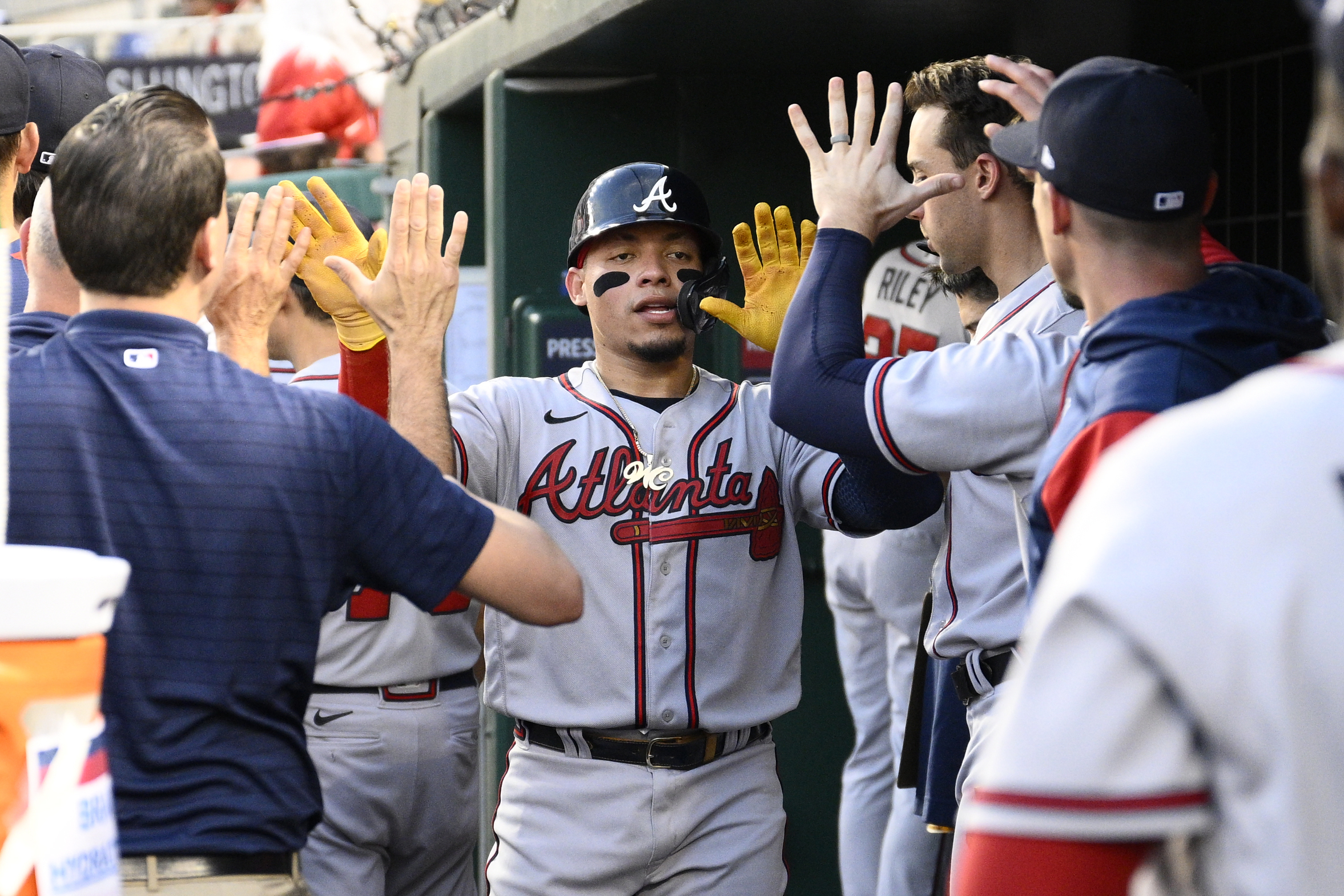 Escobar singles twice in rehab, 08/26/2022