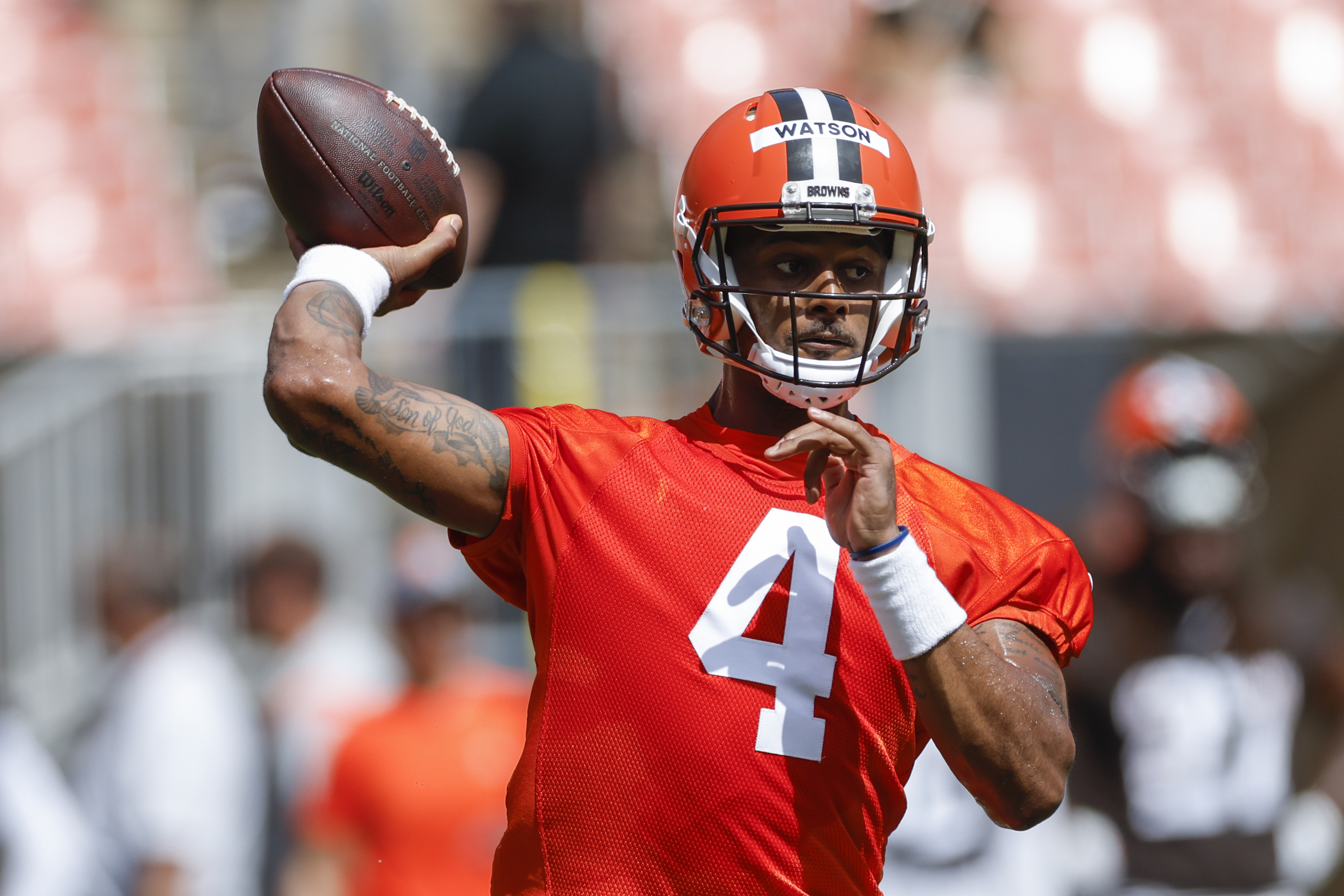 Deshaun Watson settles 20 civil suits, faces NFL suspension