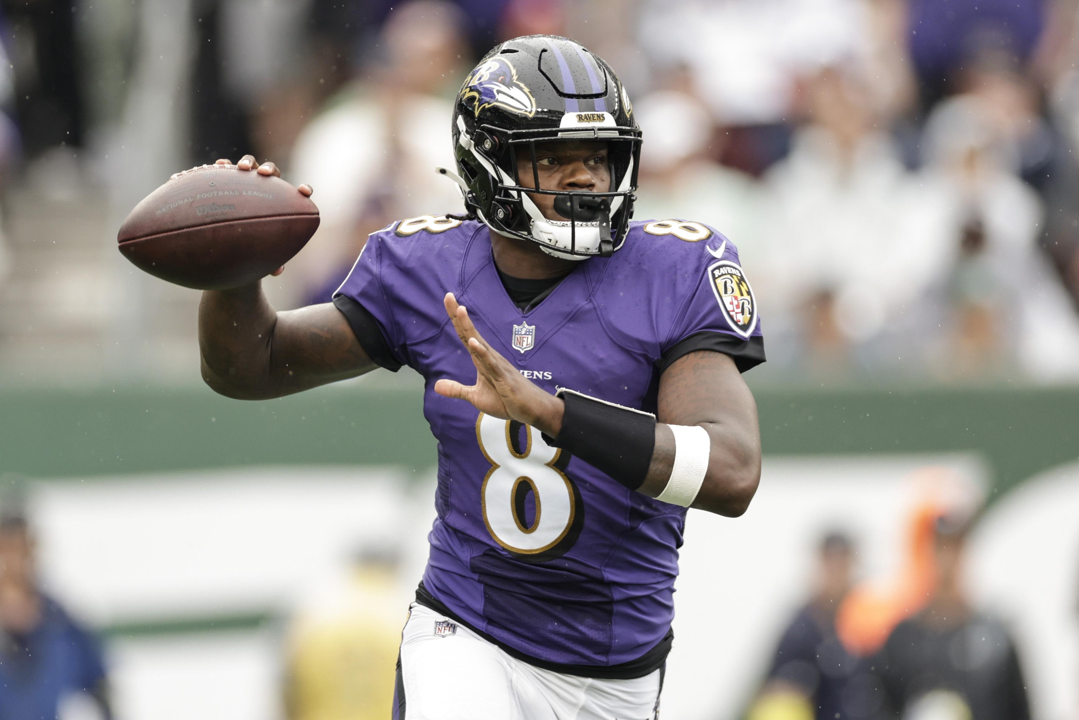 Lamar Jackson praises his mother after new Baltimore Ravens contract