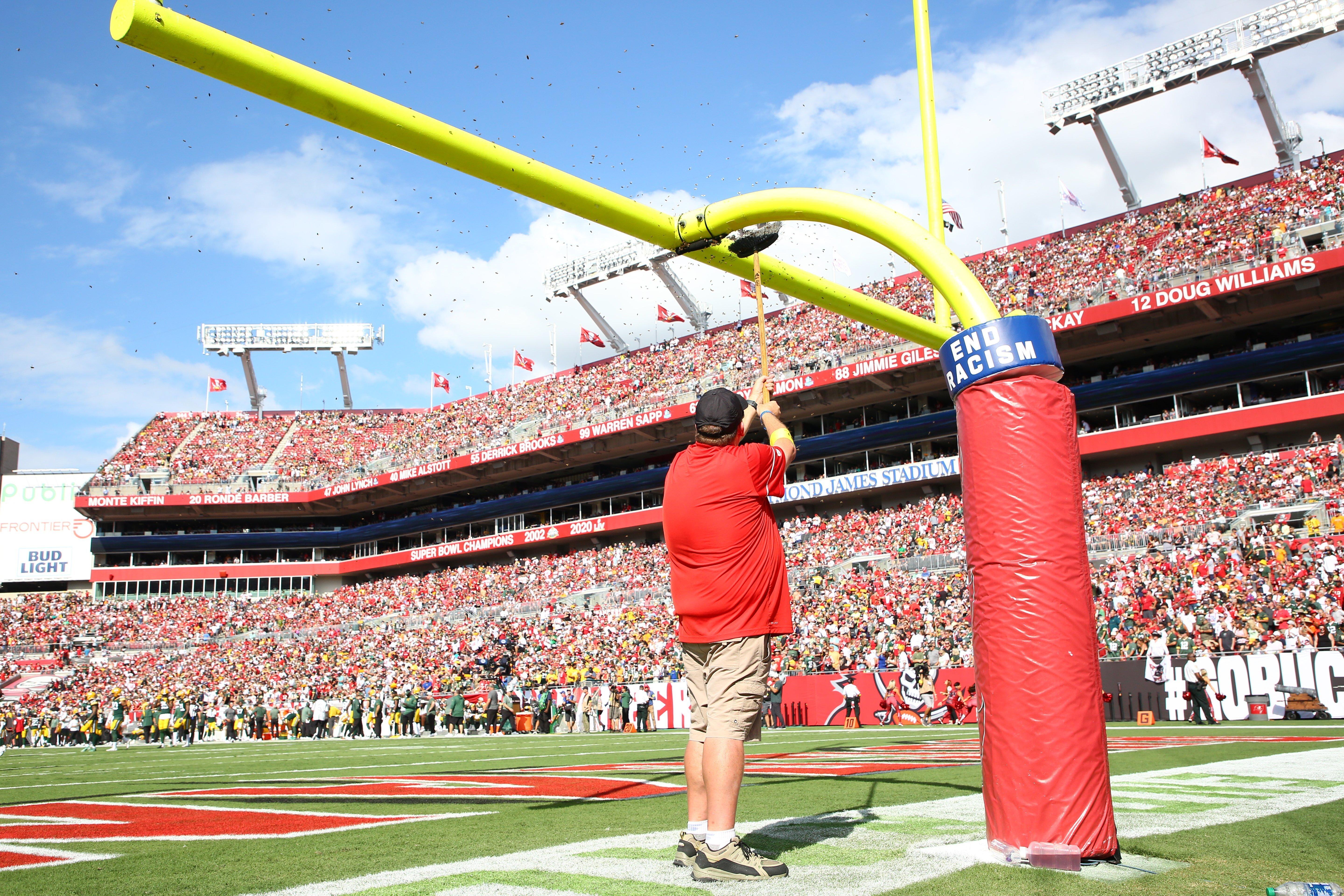 Tampa Bay Buccaneers moving practice to Miami amid Hurricane Ian