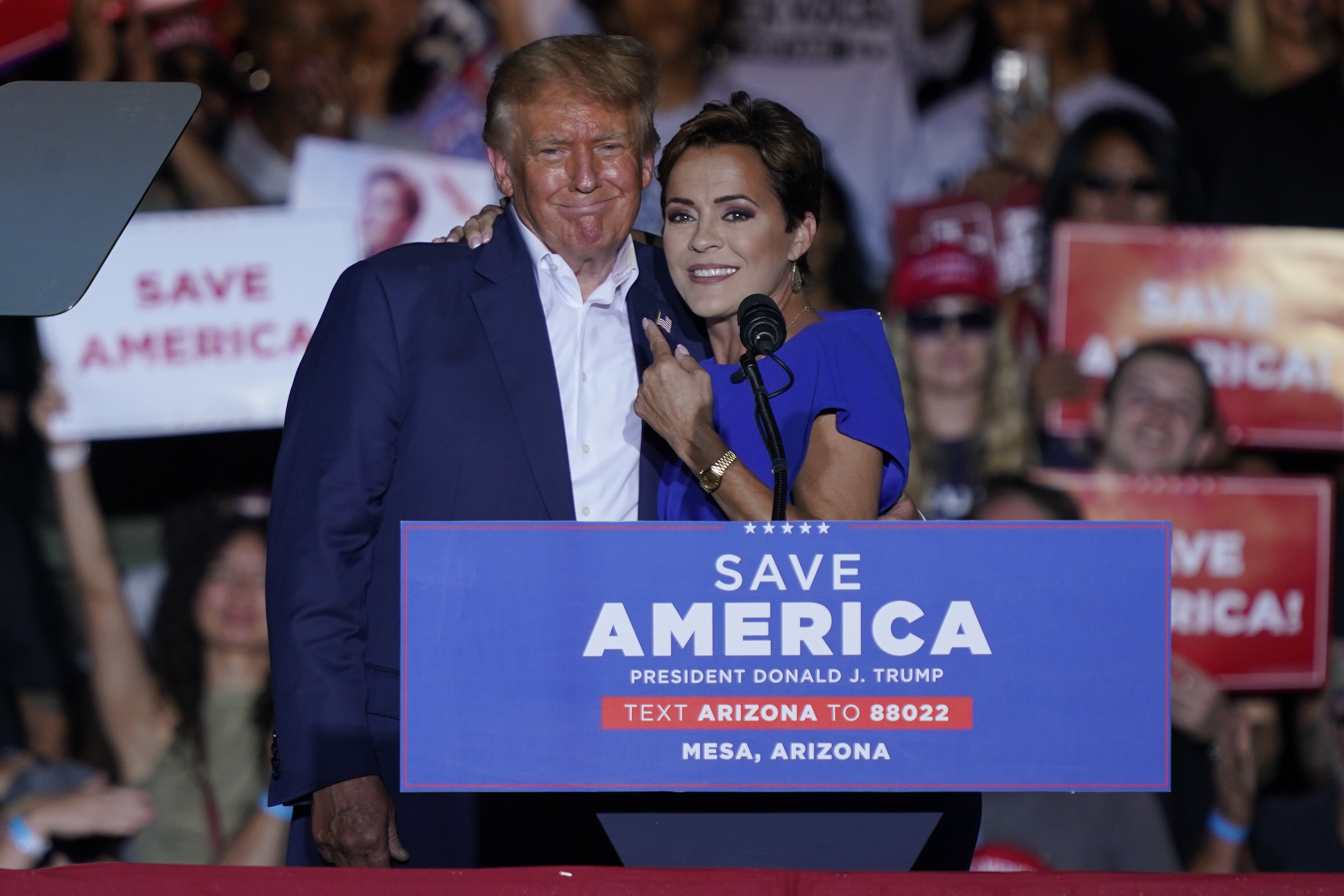 Trump stumps in Arizona for Blake Masters, Kari Lake and down-ticket  Republicans - Washington Times