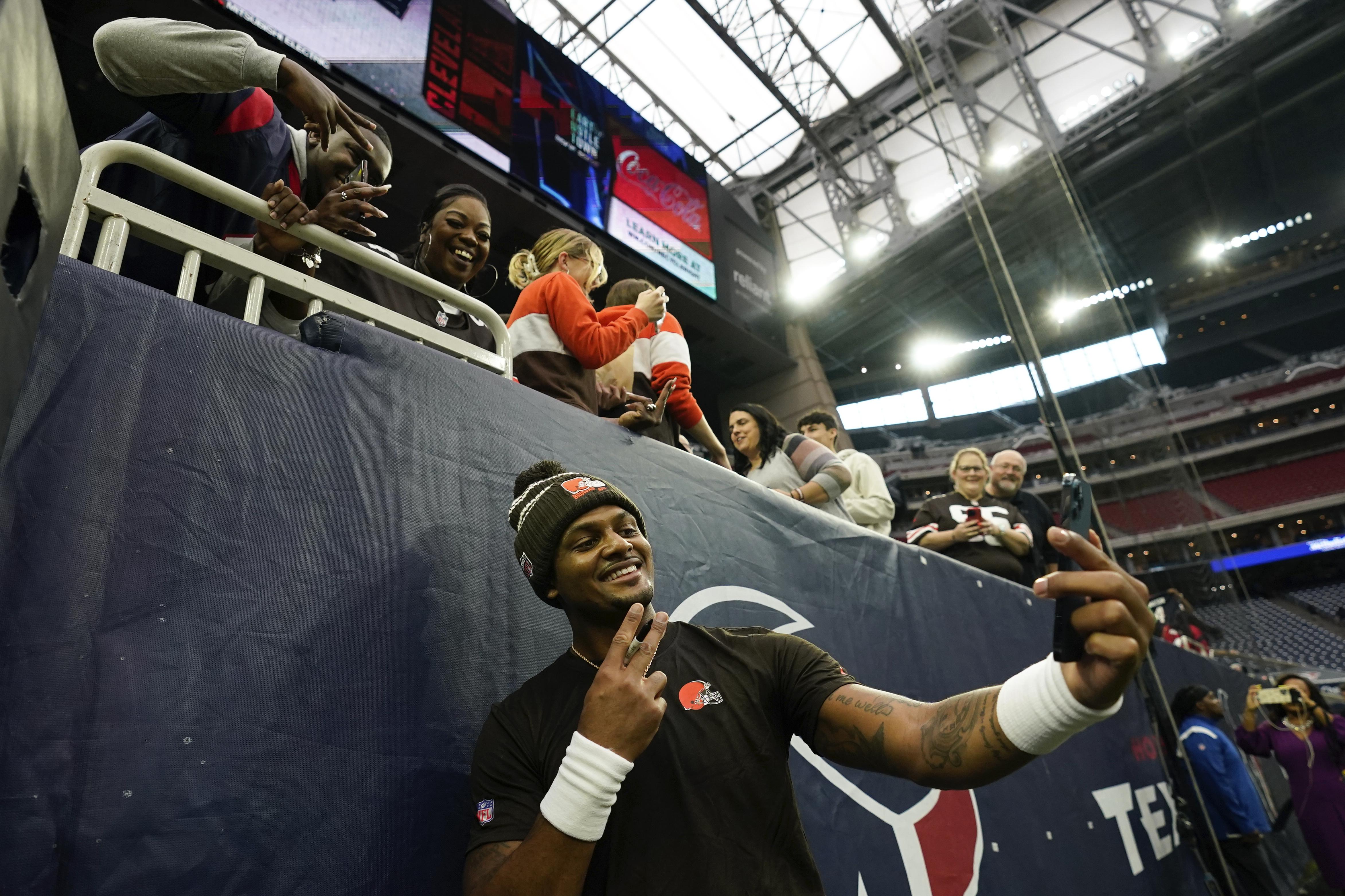 Deshaun Watson returns from 11-game suspension with some support, many boos