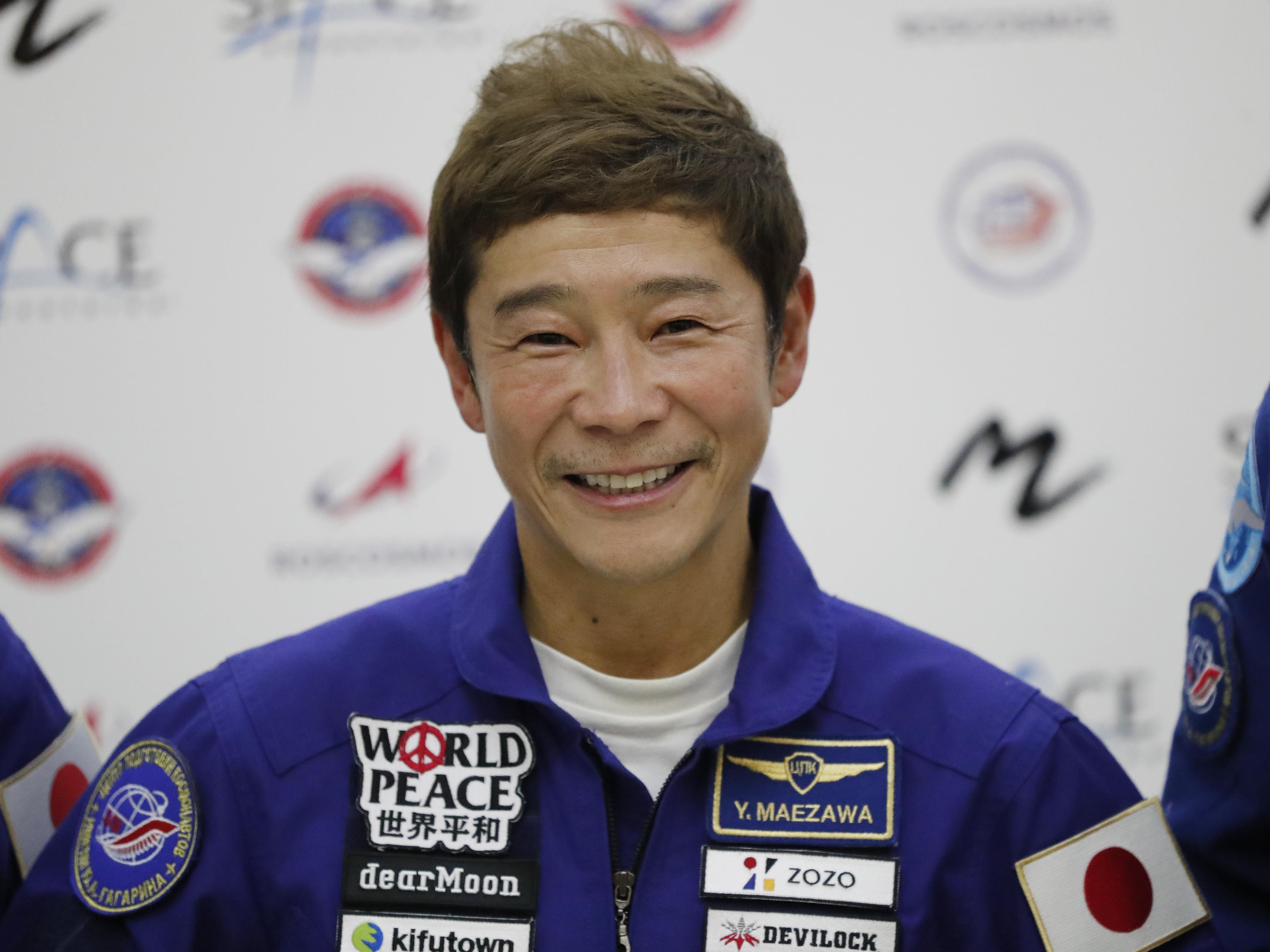 japan_billionaire_moon_trip_37
