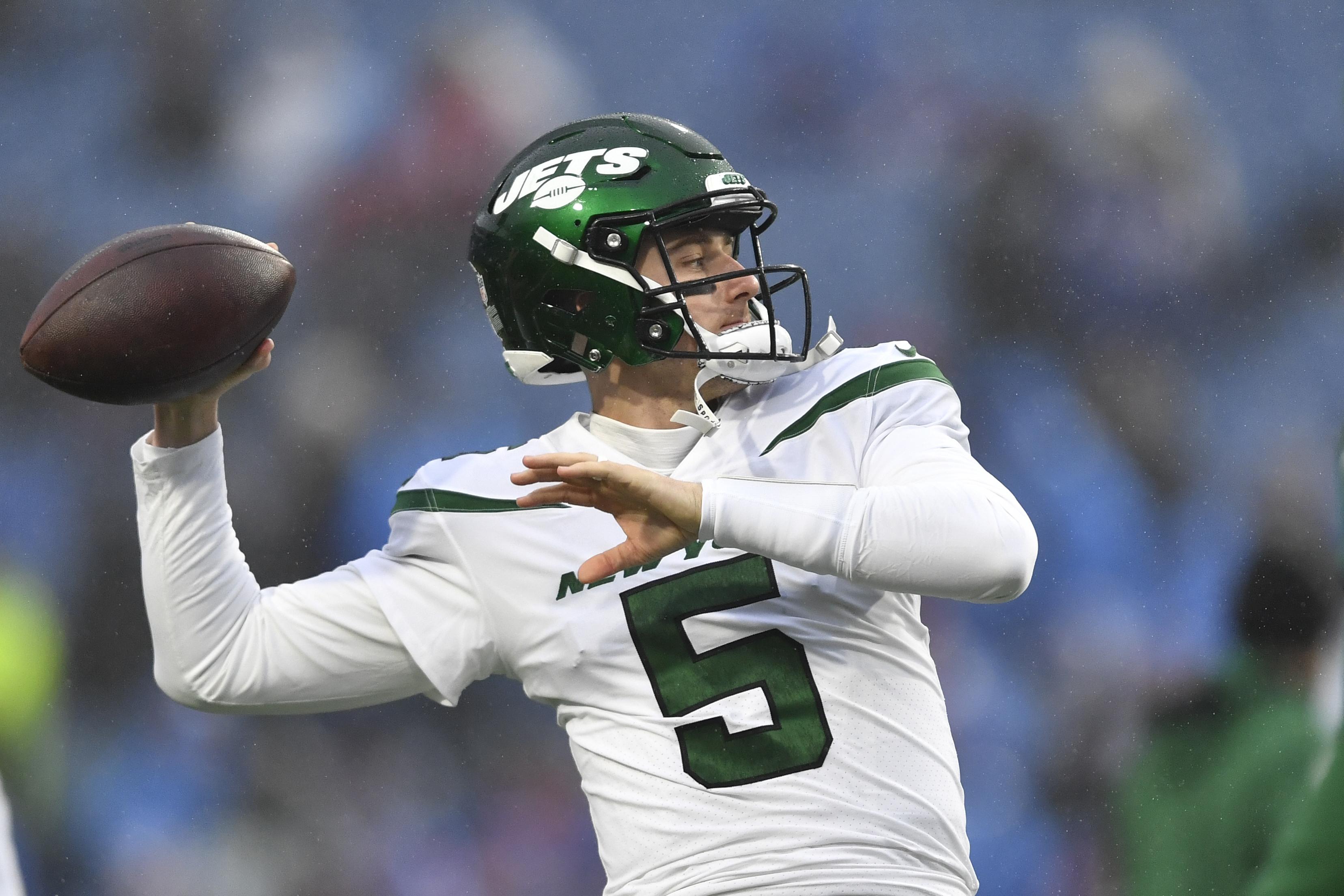 AP source: Former Jets QB Mike White signing with Dolphins - Washington  Times