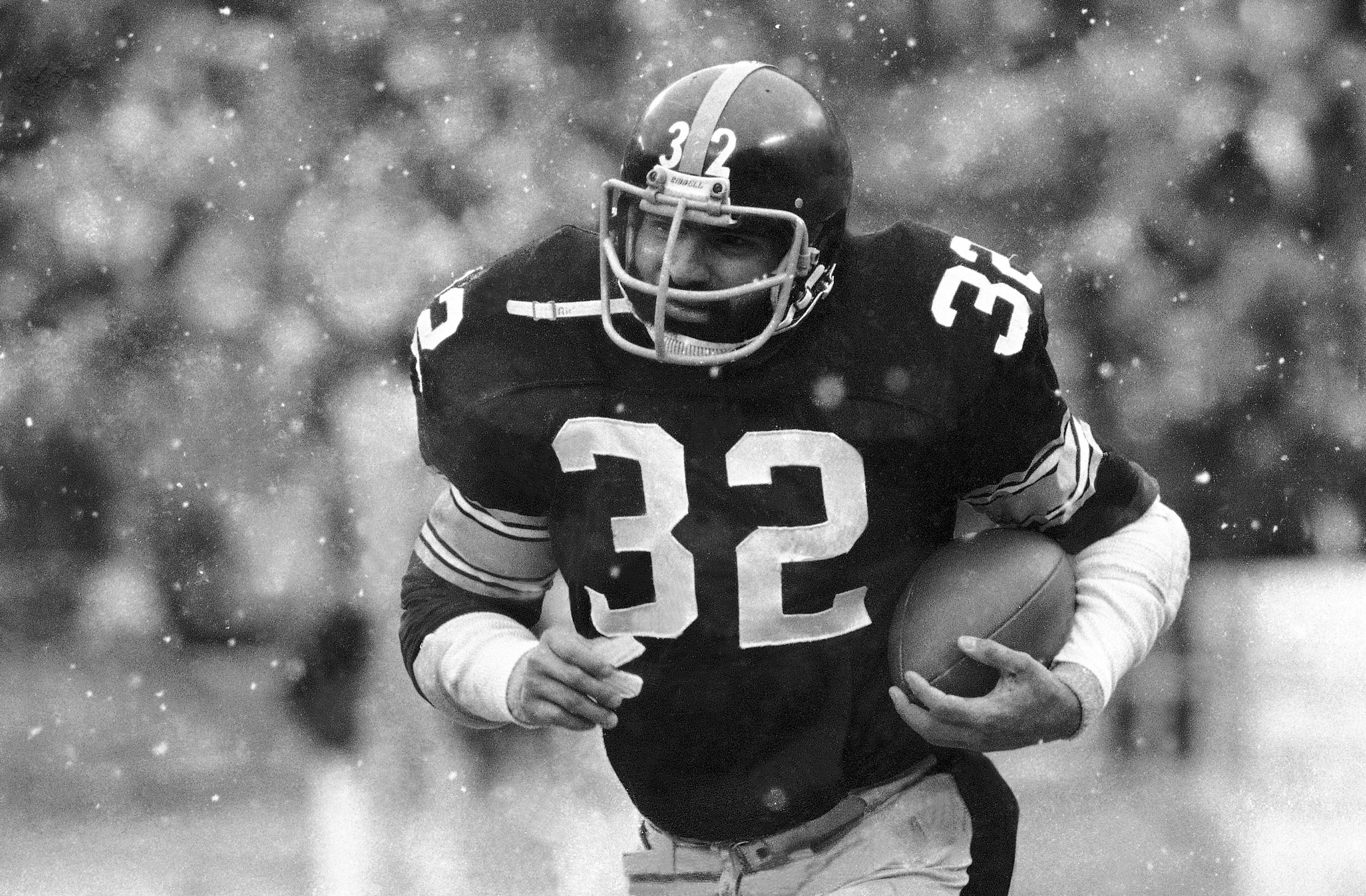 Joe Biden reflects on Franco Harris' death