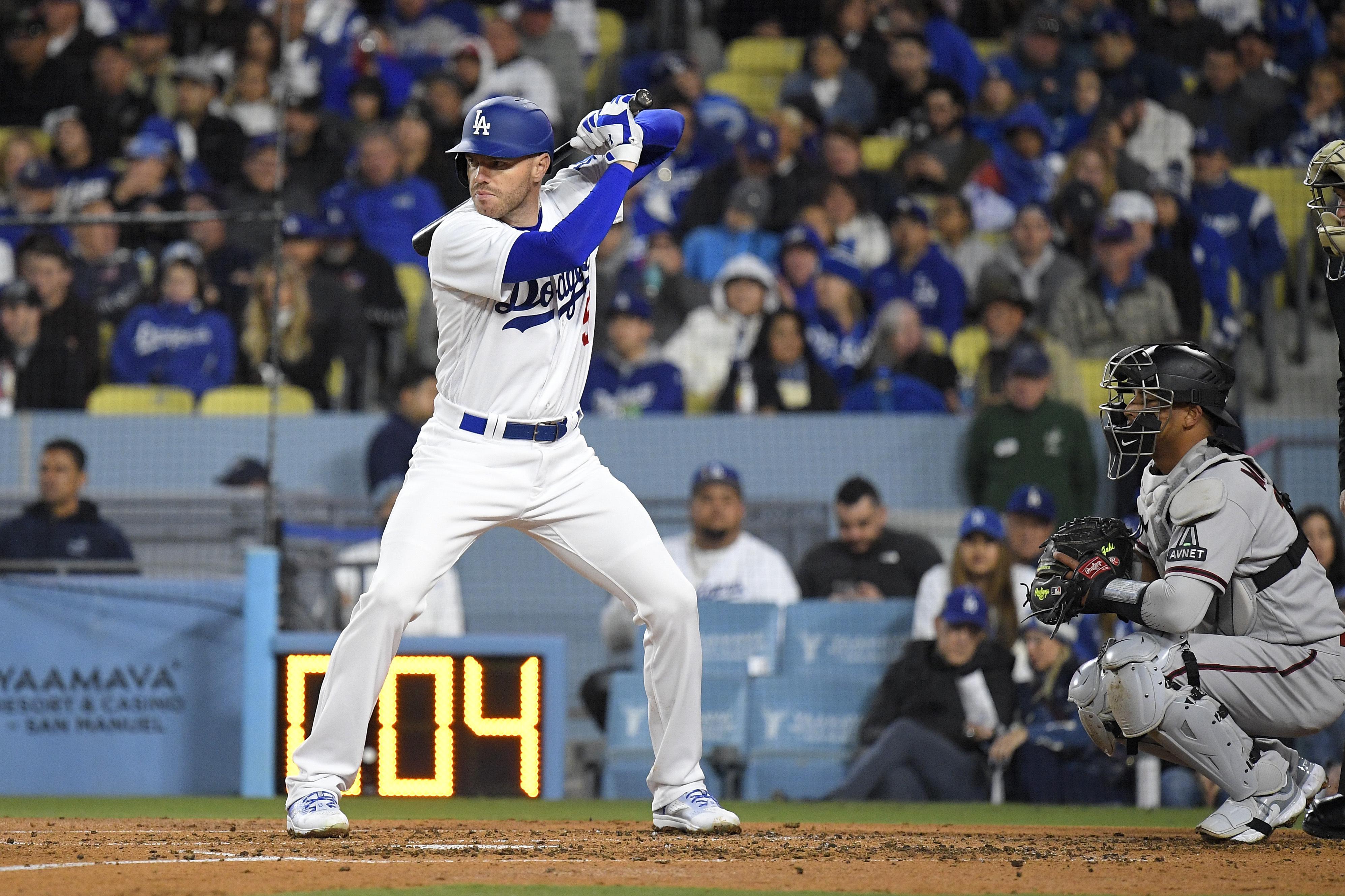 WATCH: Chicago Cubs' Cody Bellinger Gets Pitch Clock Violation