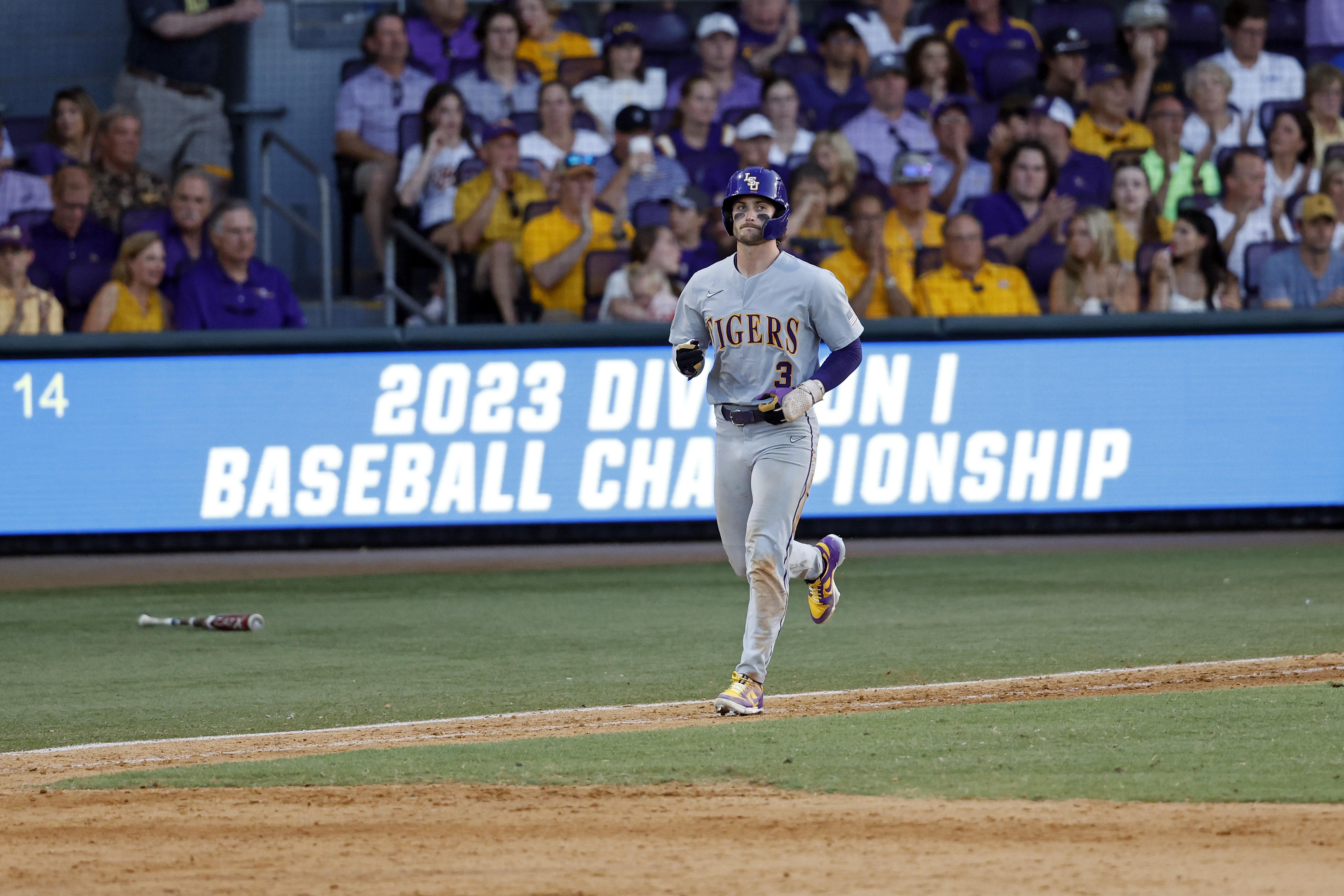 LSUs Dylan Crews wins Golden Spikes Award as the nations top baseball player