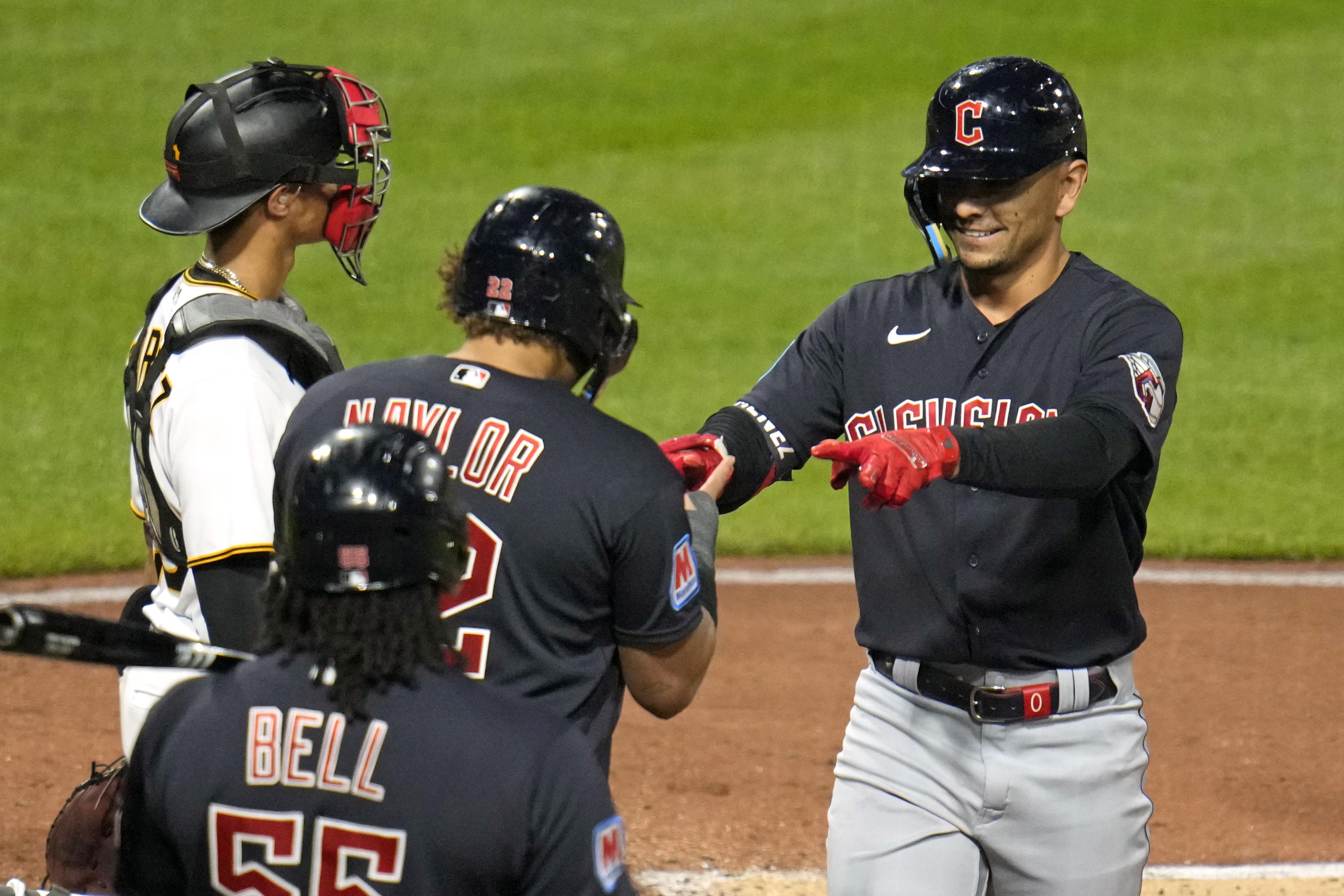 Josh Naylor makes history with another go-ahead HR for Guardians