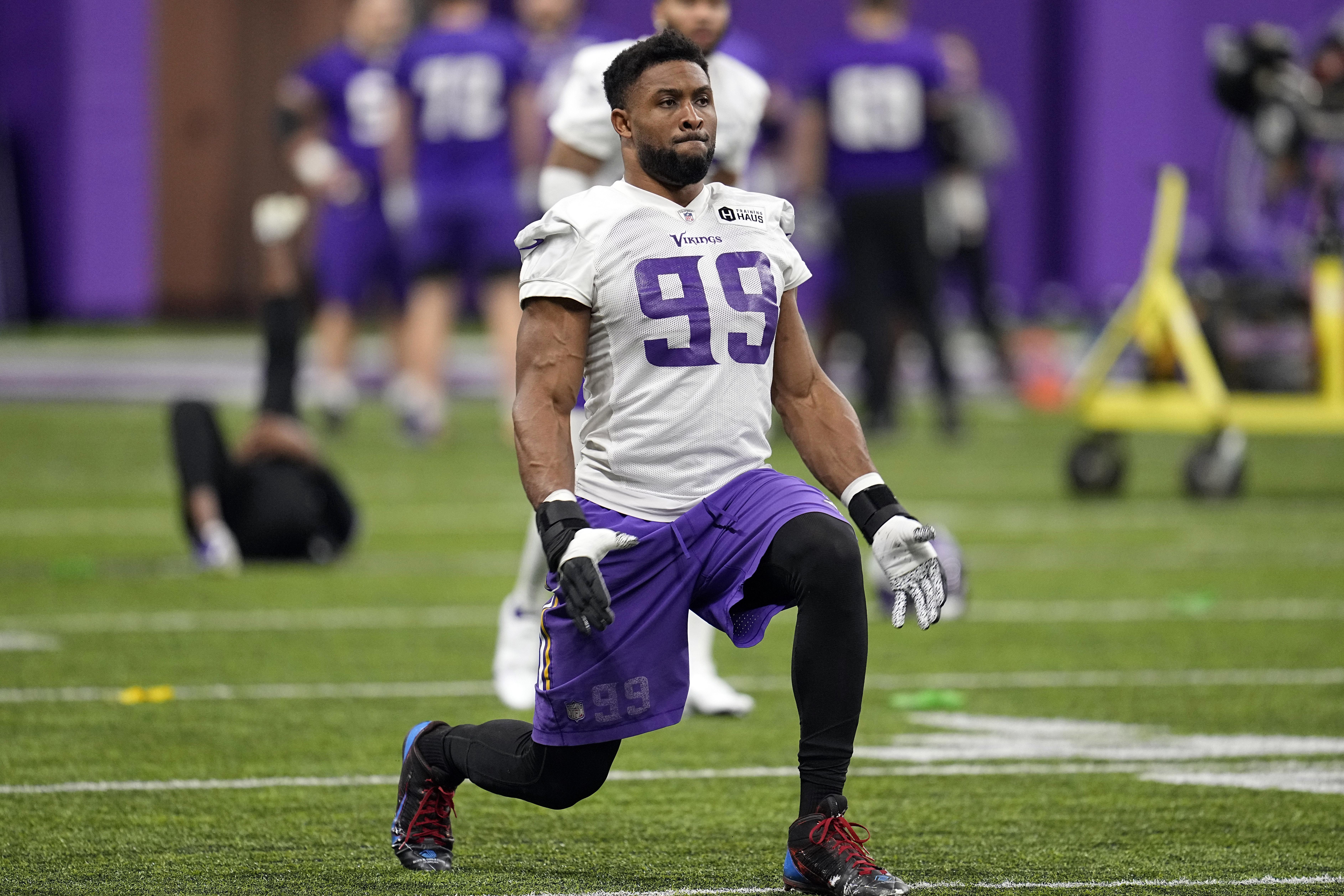 Minnesota Vikings linebacker Danielle Hunter (99) in action during the  second half of an NFL football game against the New York Jets, Sunday, Dec.  4, 2022 in Minneapolis. (AP Photo/Stacy Bengs Stock