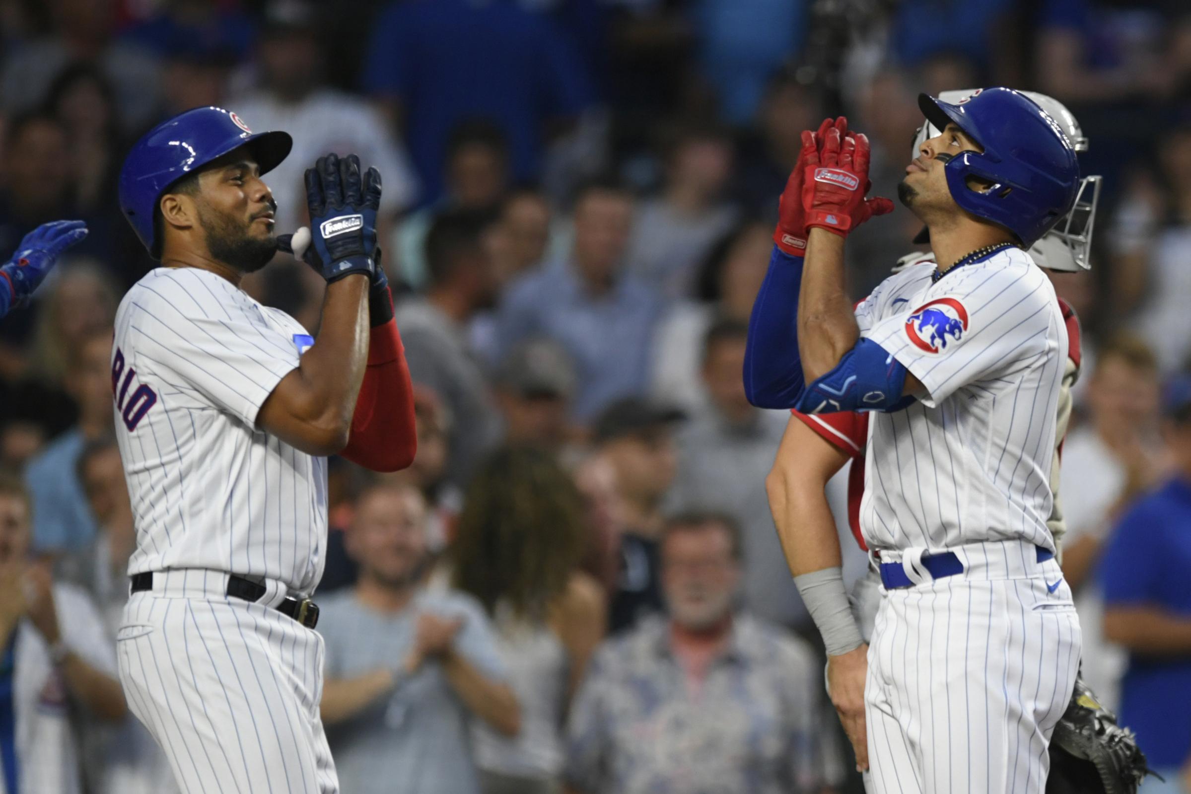 Cubs take 3 of 4 in series, knock Reds from atop NL Central with 5