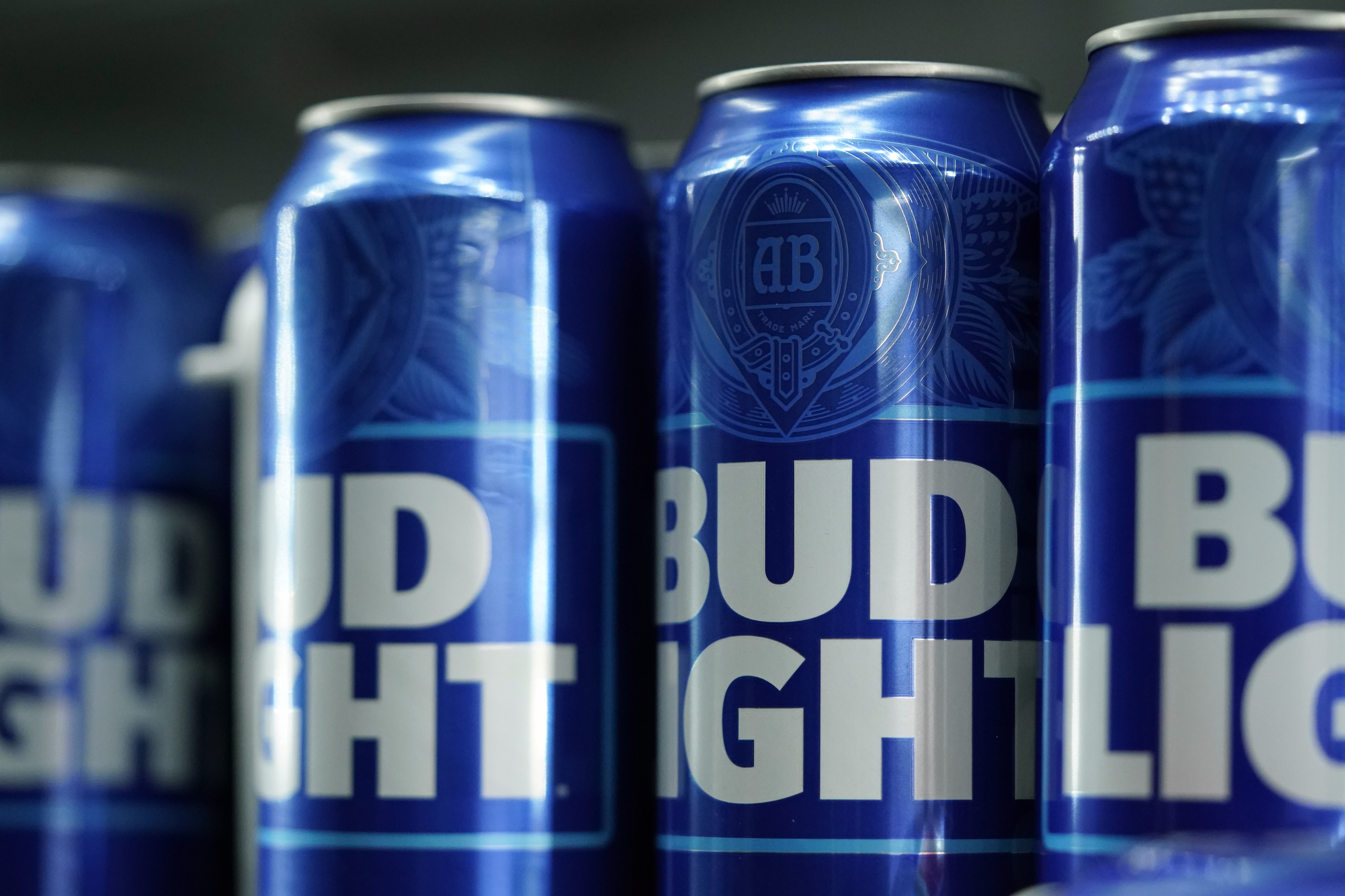 Commanders get Anheuser-Busch back as beer sponsor