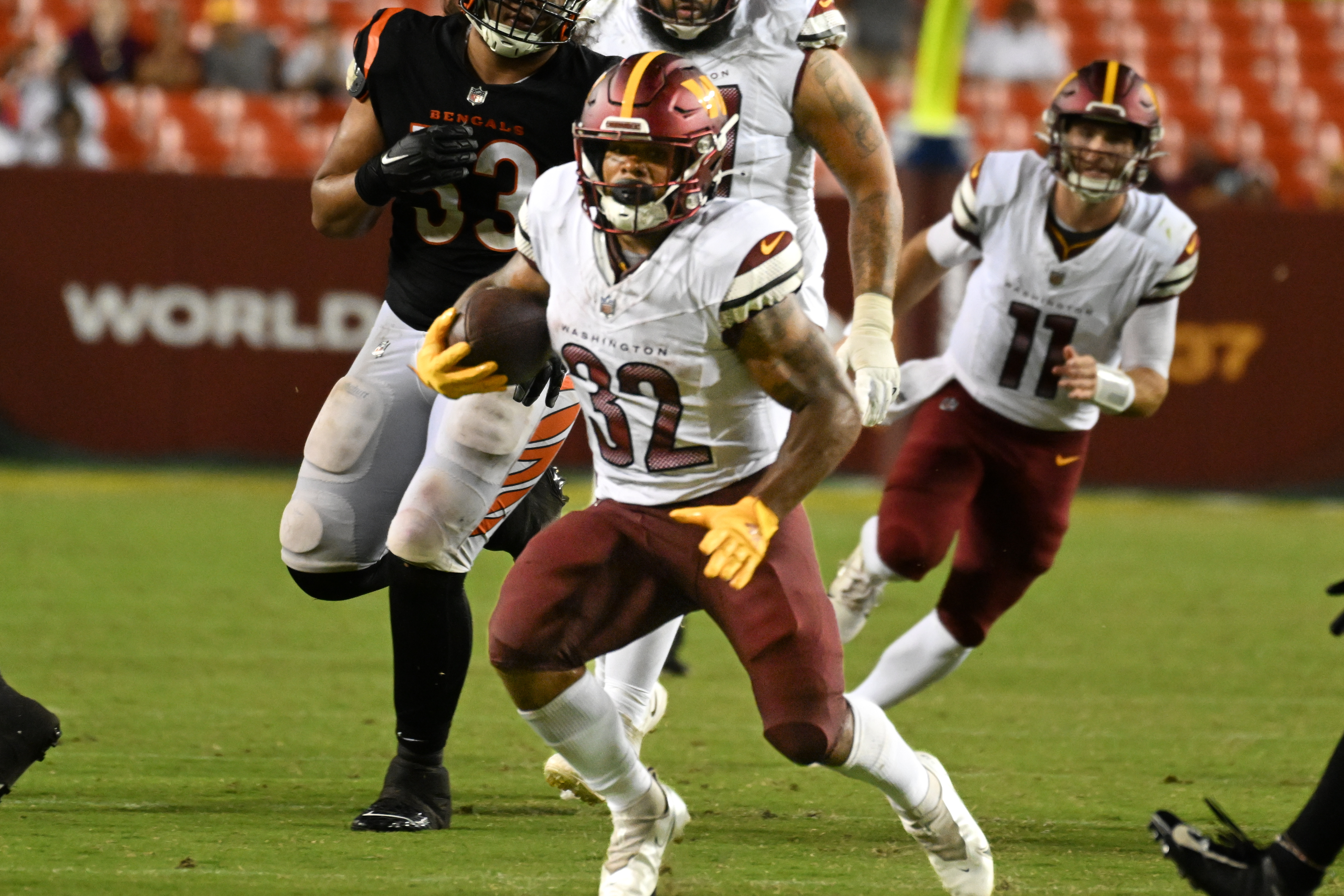 Washington Commanders running back Jaret Patterson (32) runs the ball  during the second half of a