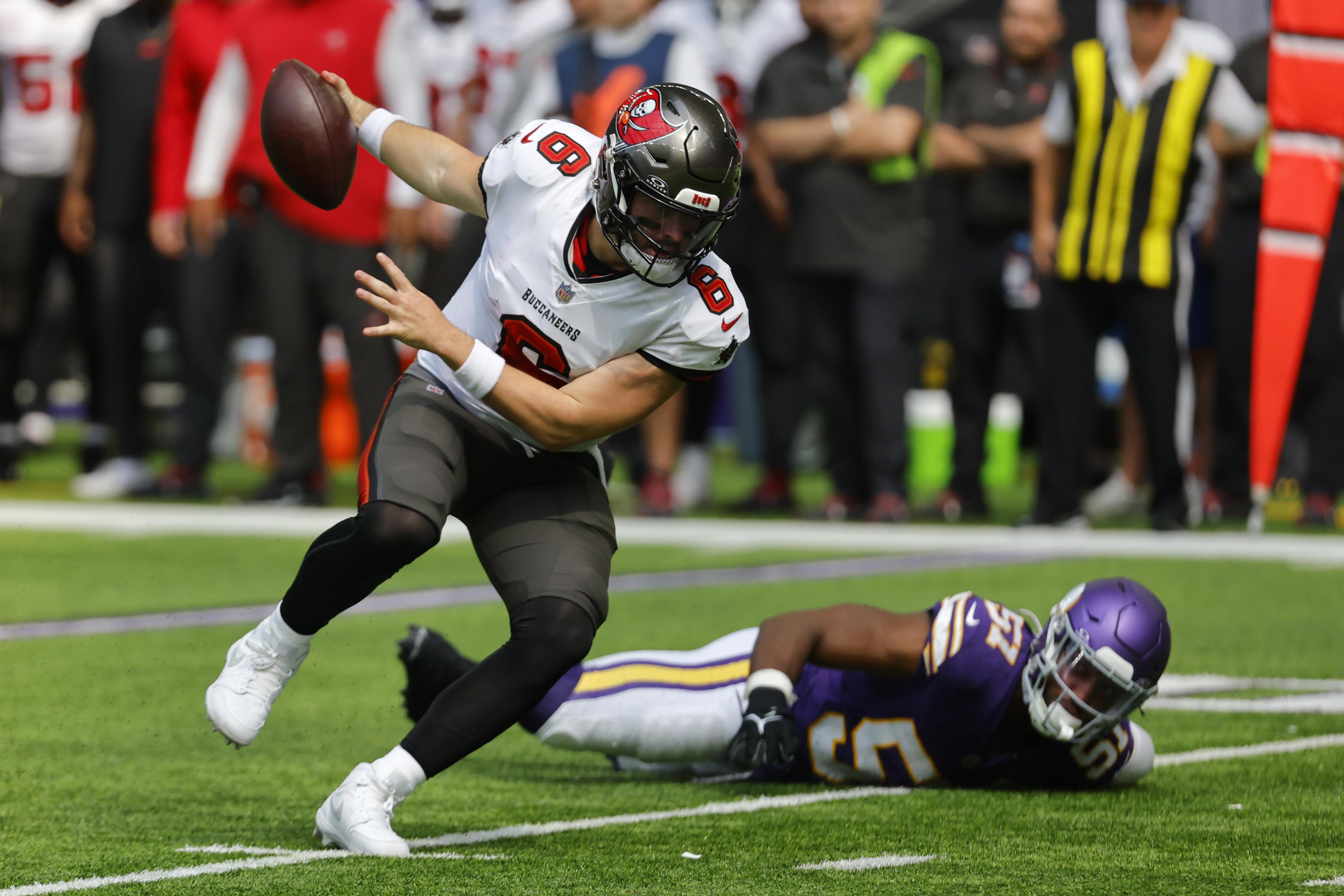 Baker Mayfield, Buccaneers put a hurting on Derek Carr's Saints