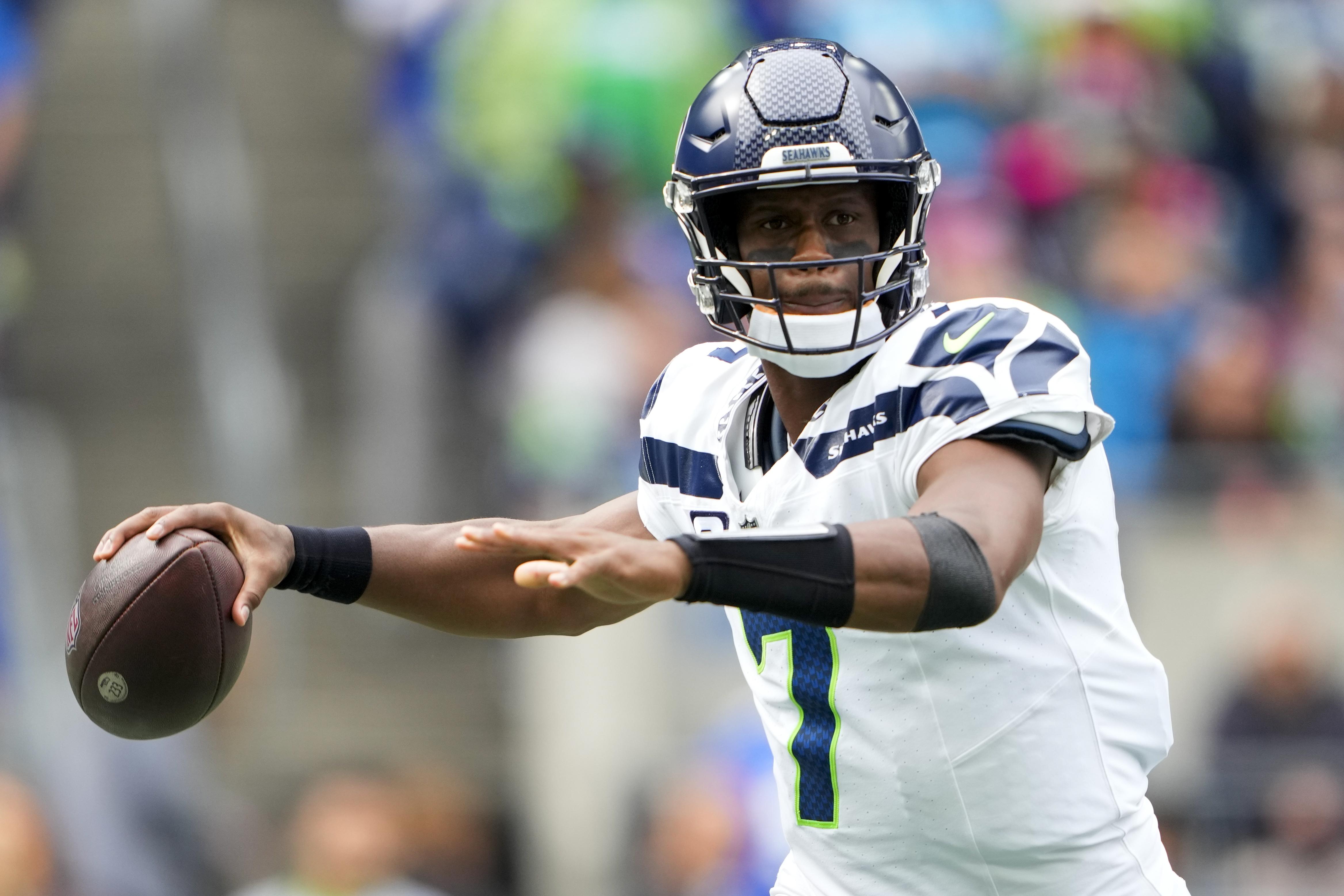 Rookie Devon Witherspoon scores on 97-yard pick-6 as Seahawks' defense  leads Seattle over Giants