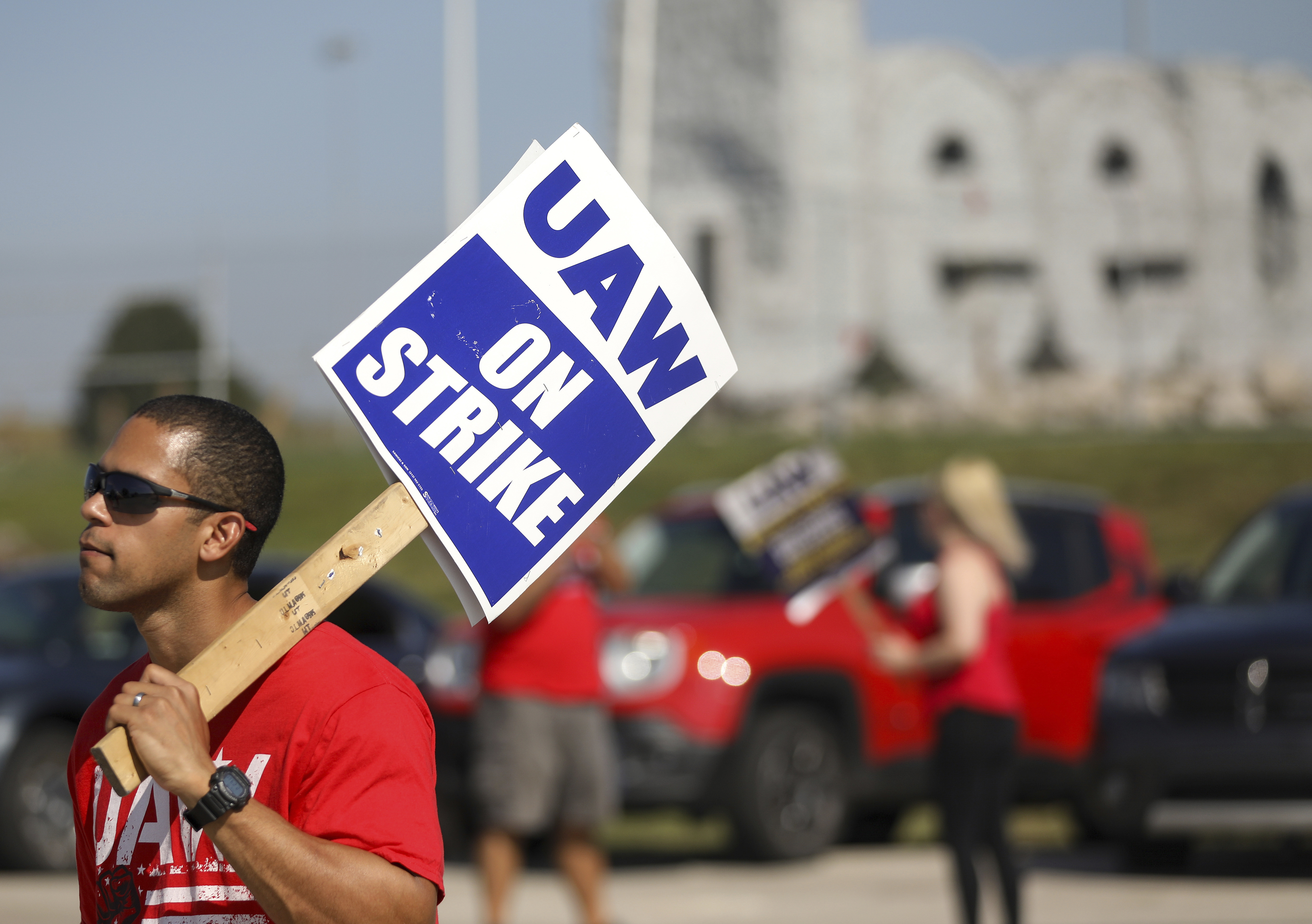 A Historic Strike (and Win) for Autoworkers - The New York Times