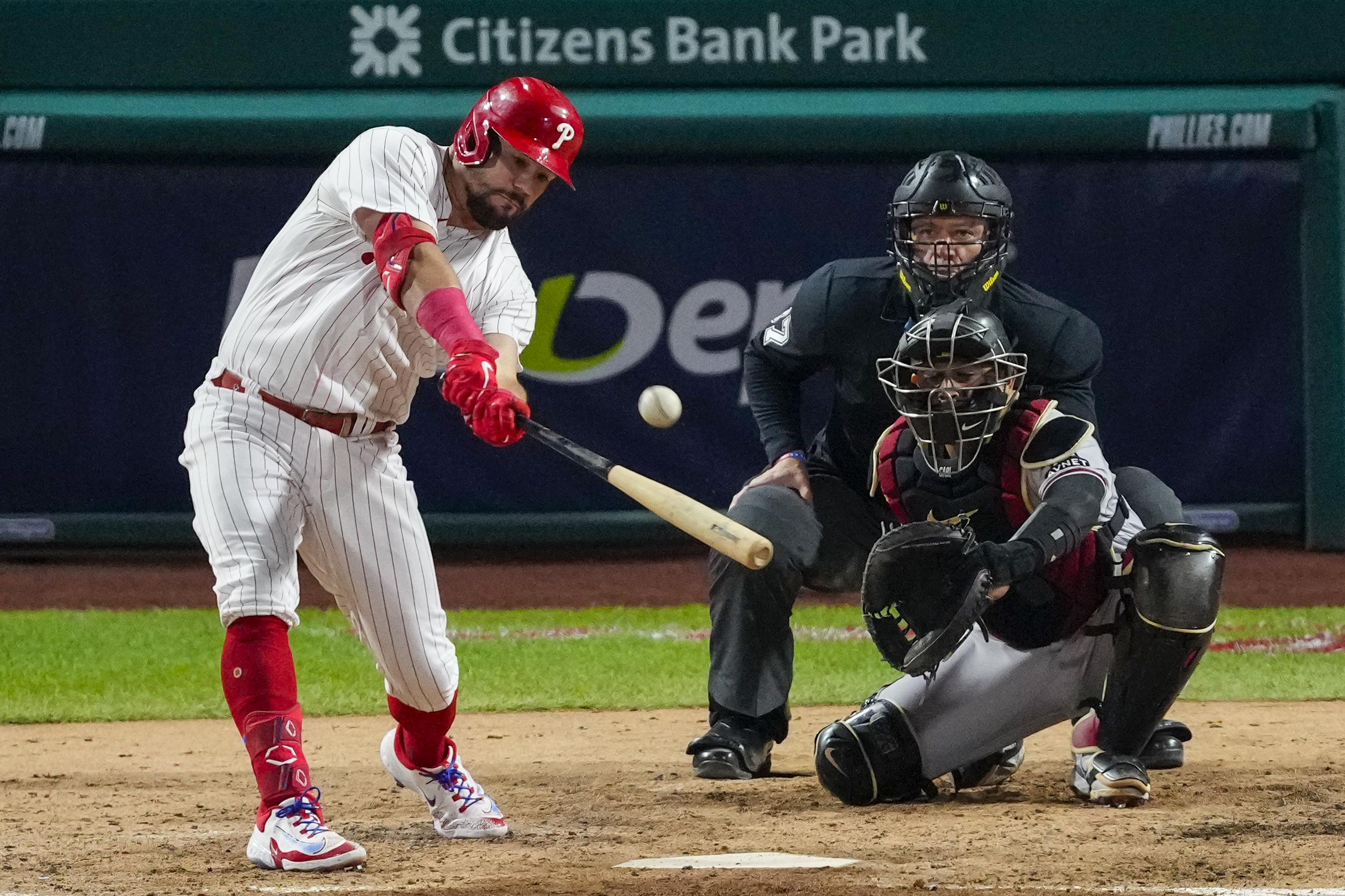 Thomas' tying homer, Moreno's decisive hit send D-backs over Phillies 6-5,  ties NLCS at 2 games, National