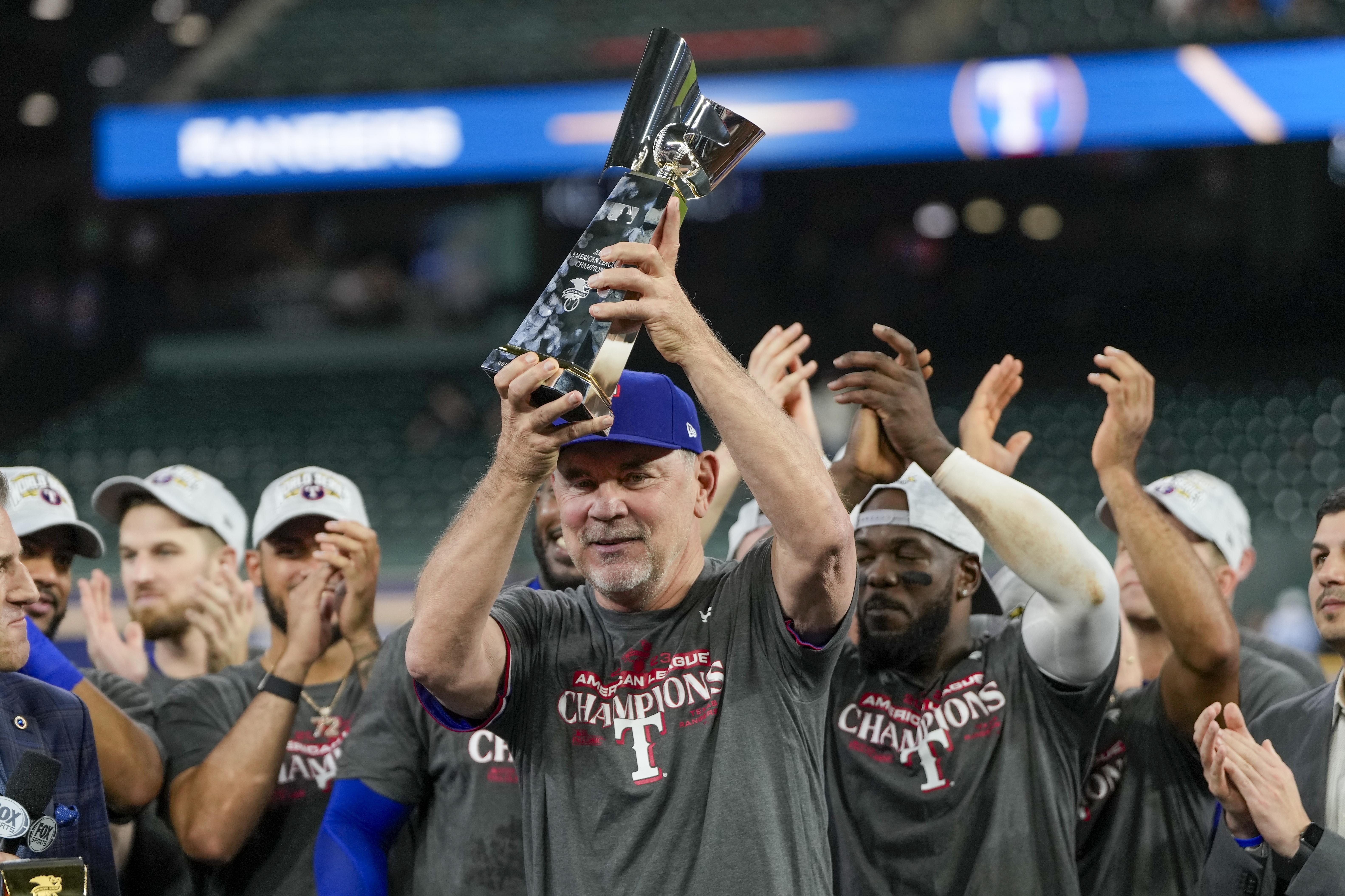 Rangers give Bruce Bochy 3-year contract to be manager