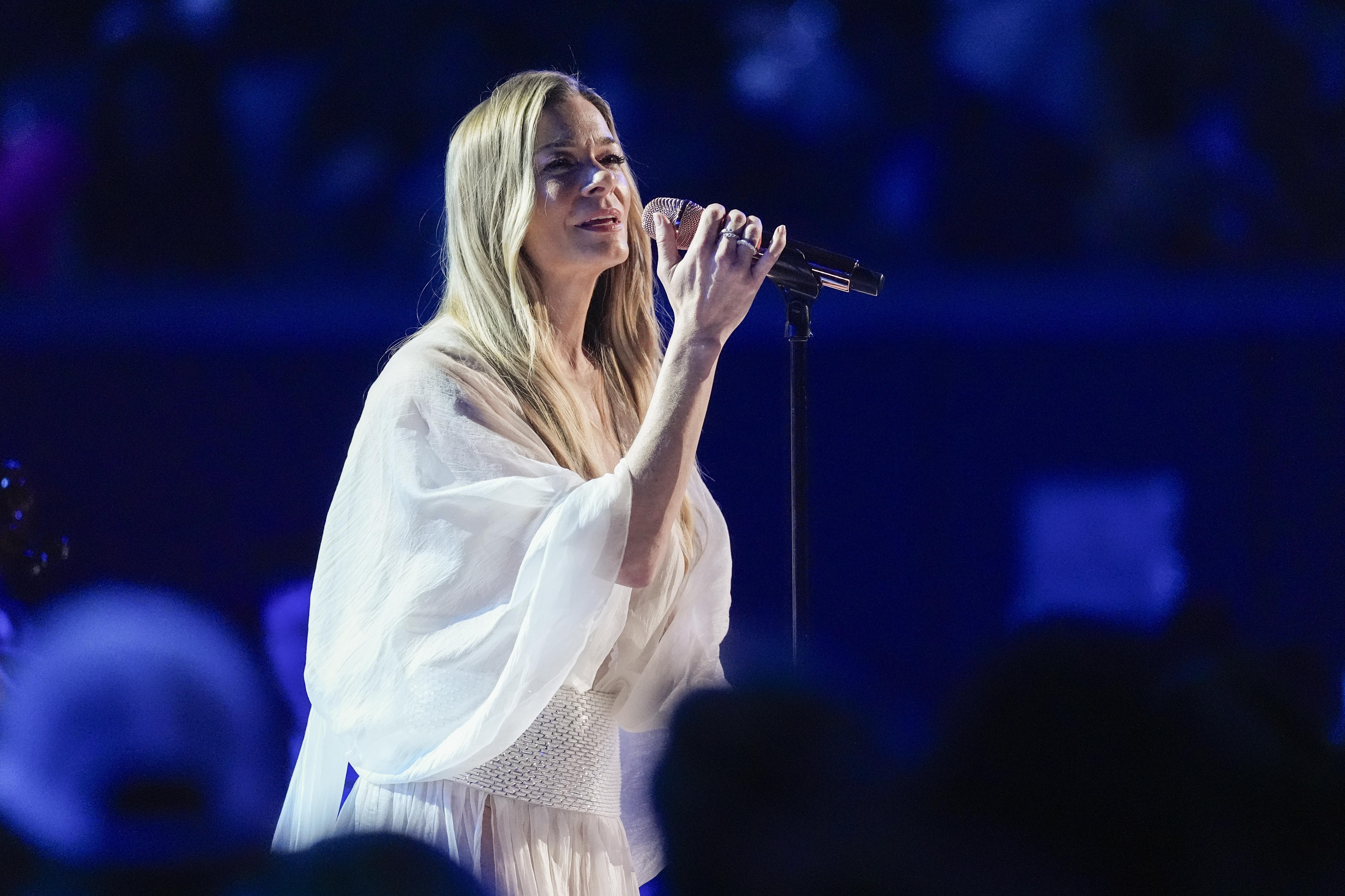 ミュージシャン NEWS APTOPIX_60th_ACM_Awards_-