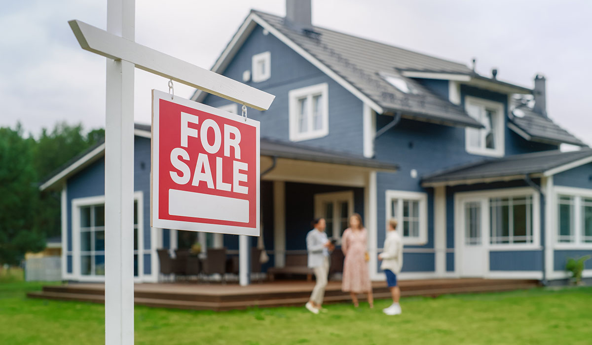 8 Places to Check Realtor Ratings Before Hiring (sponsored)